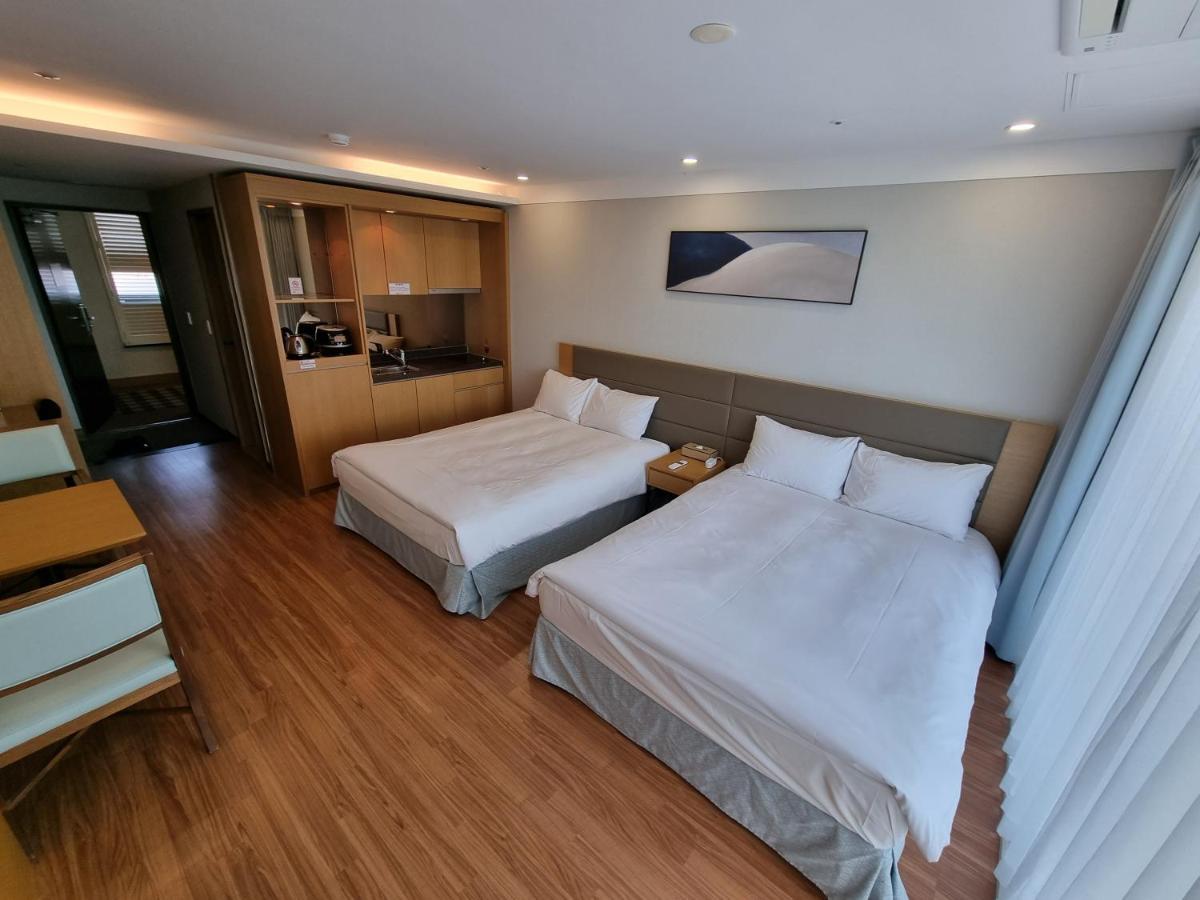 Jeju Marevo Resort Экстерьер фото